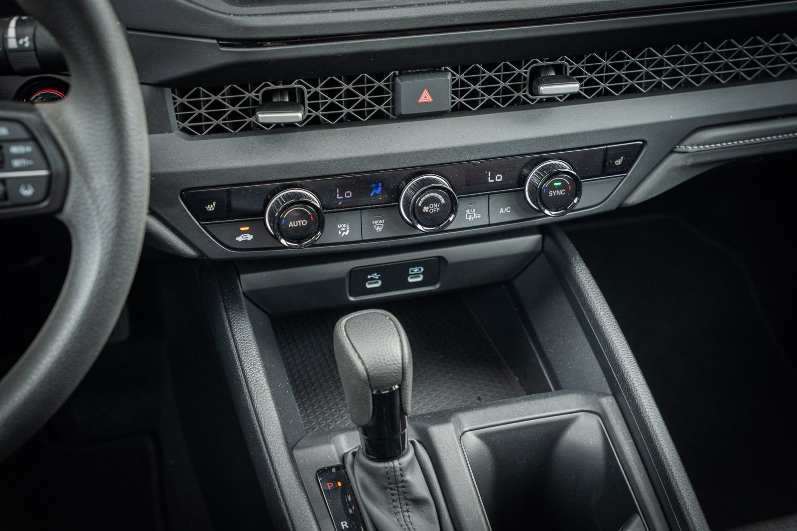 Used 2025 Gray Honda SE image 29