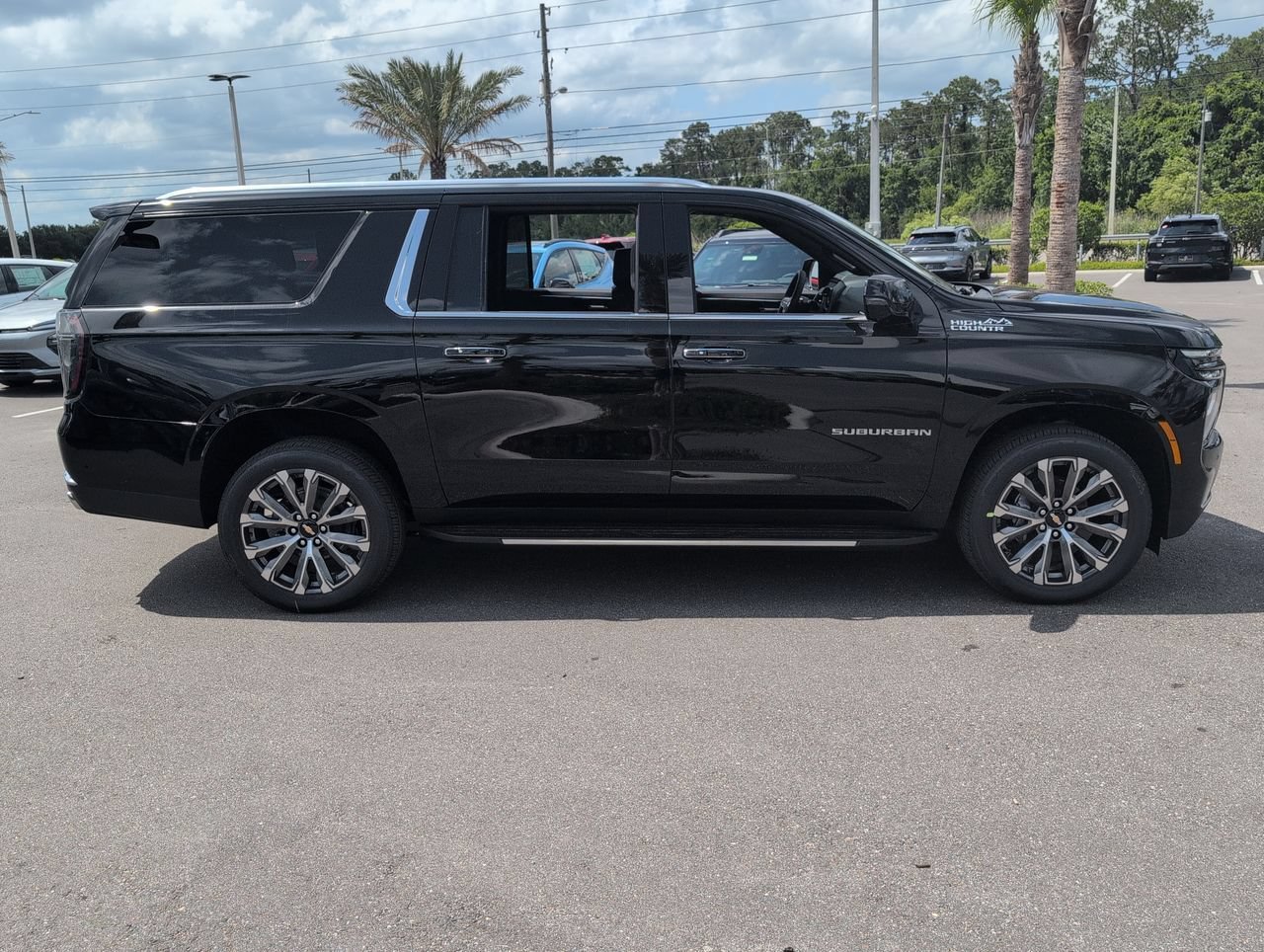 2026 Chevrolet Suburban High Country - Photo 9