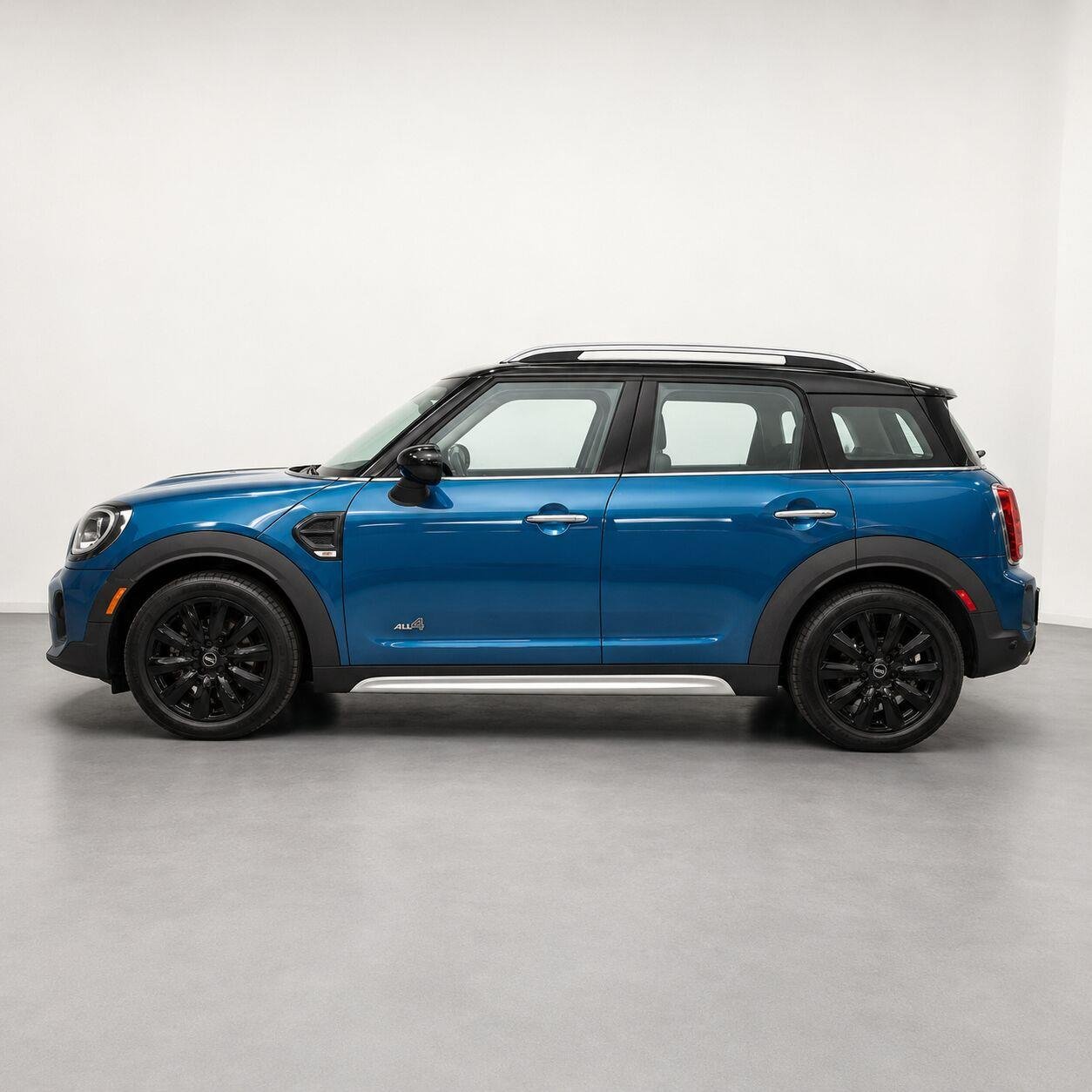 Used 2022 Island Blue Metallic MINI Oxford Edition image 2