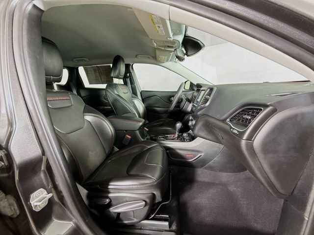 Used 2022 Gray Jeep Trailhawk image 31