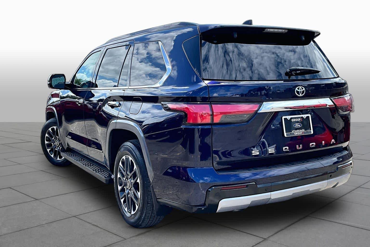 Used 2023 Blueprint Toyota Limited image 7