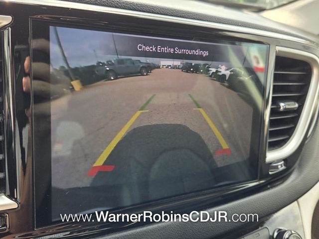 Used 2022 Black Chrysler Touring L image 23