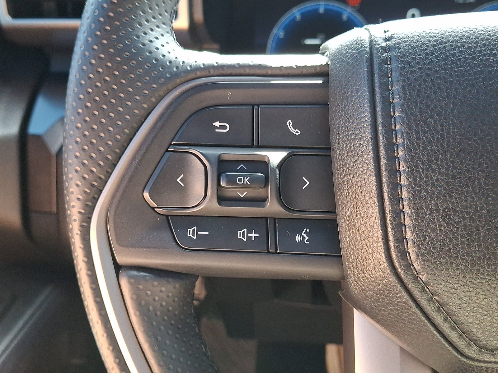 Used 2025 Cutting Edge   1L0 Toyota Limited image 24