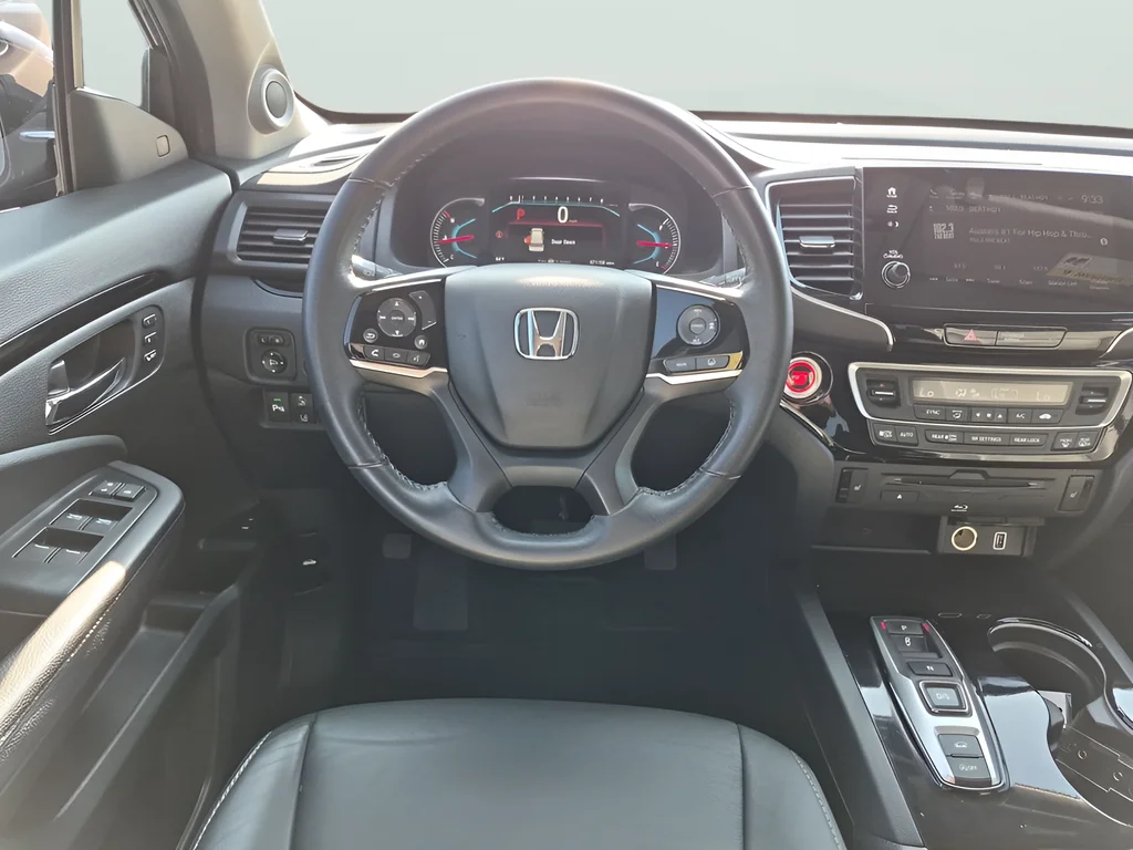 Used 2022 Black Honda Touring image 32