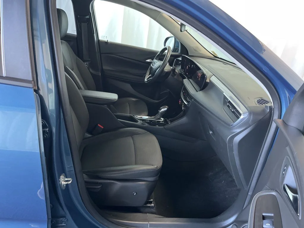 Used 2024 Blue Buick Preferred image 17