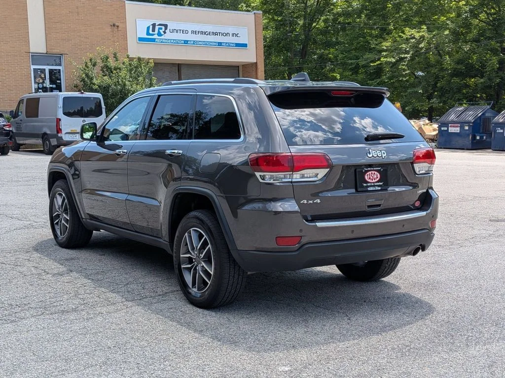 Used 2021 Gray Jeep Limited image 8
