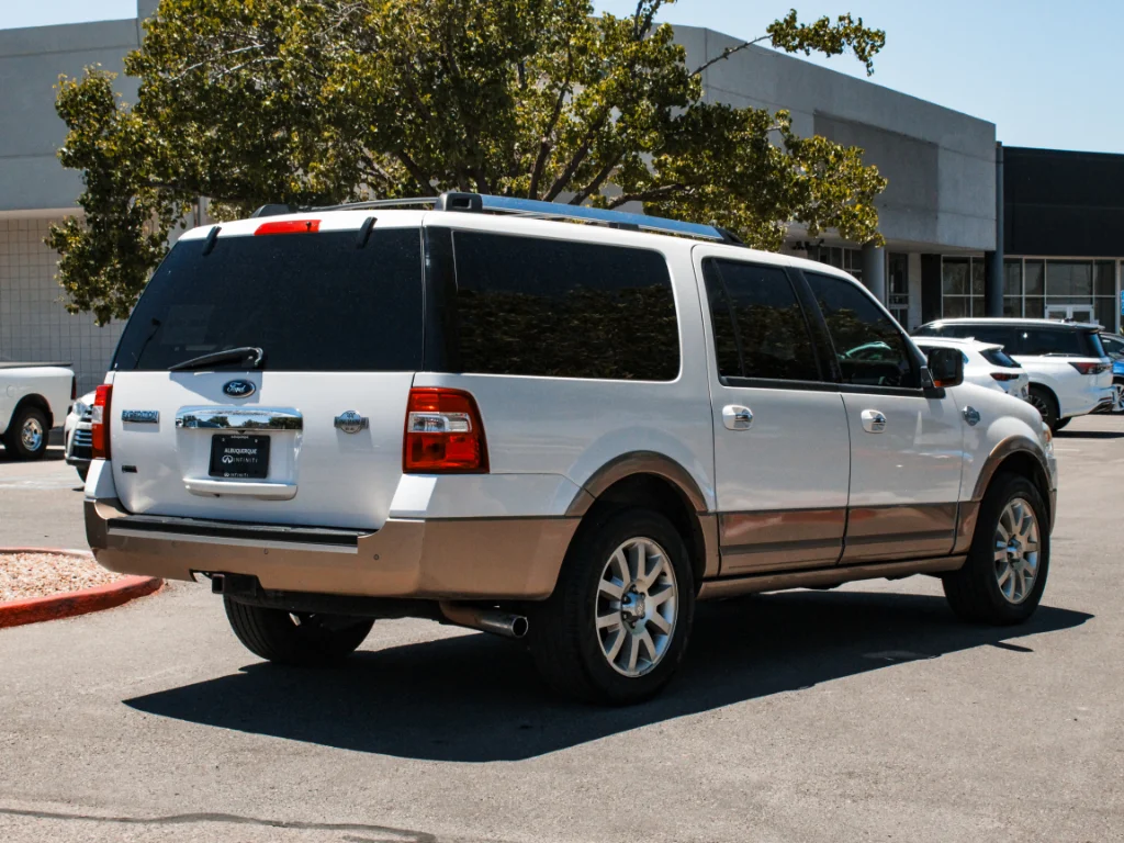 Used 2013 White Platinum Metallic Tri-Coat Ford King Ranch image 5