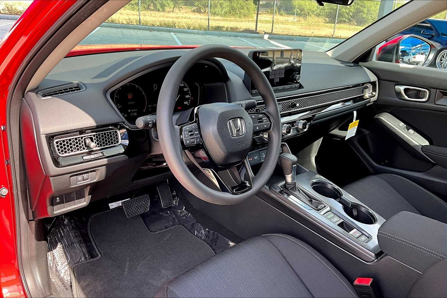 New 2026 Rallye Red Honda LX image 8