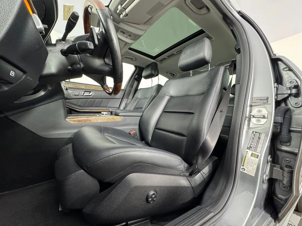 Used 2010 Iridium Silver Metallic Mercedes-Benz E 350 image 9