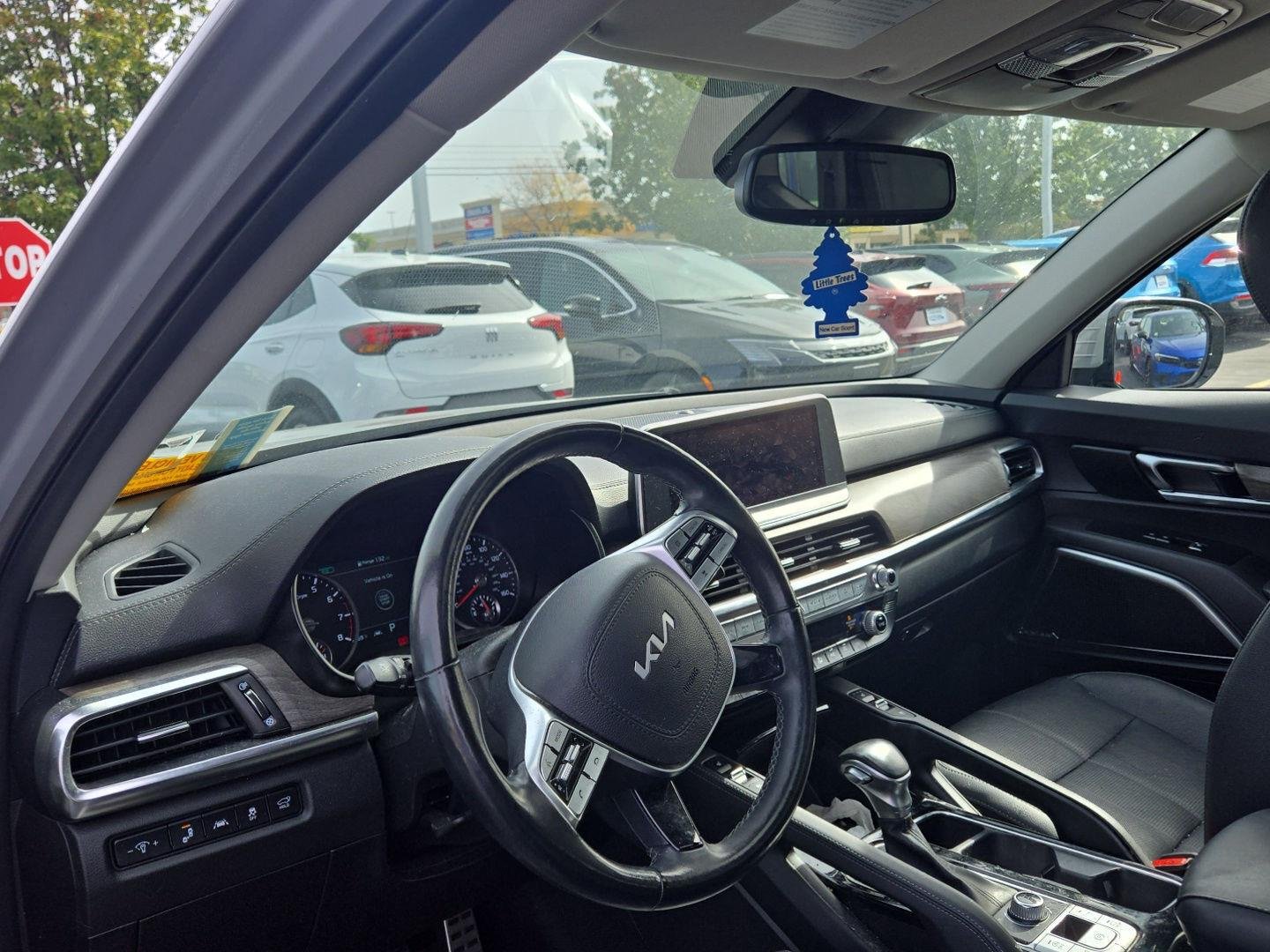 Used 2022 Wolf Gray Kia SX image 2