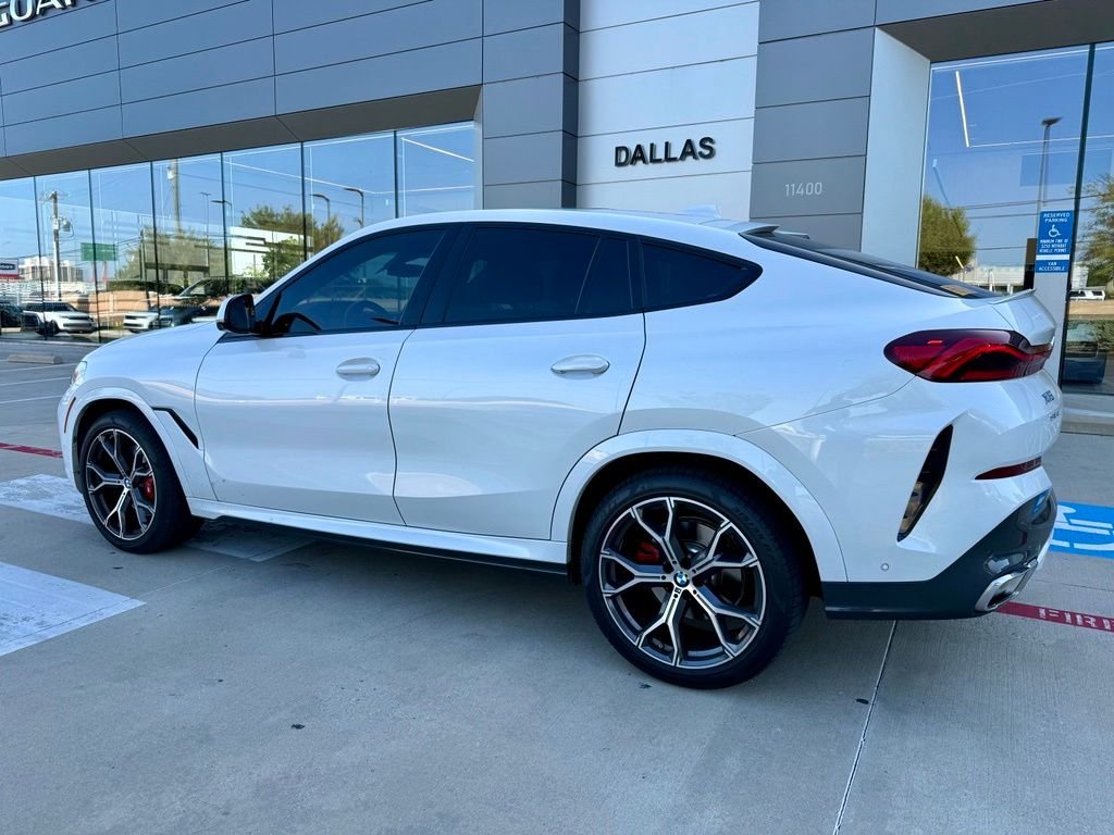 Used 2023 Mineral White Metallic BMW xDrive40i image 4