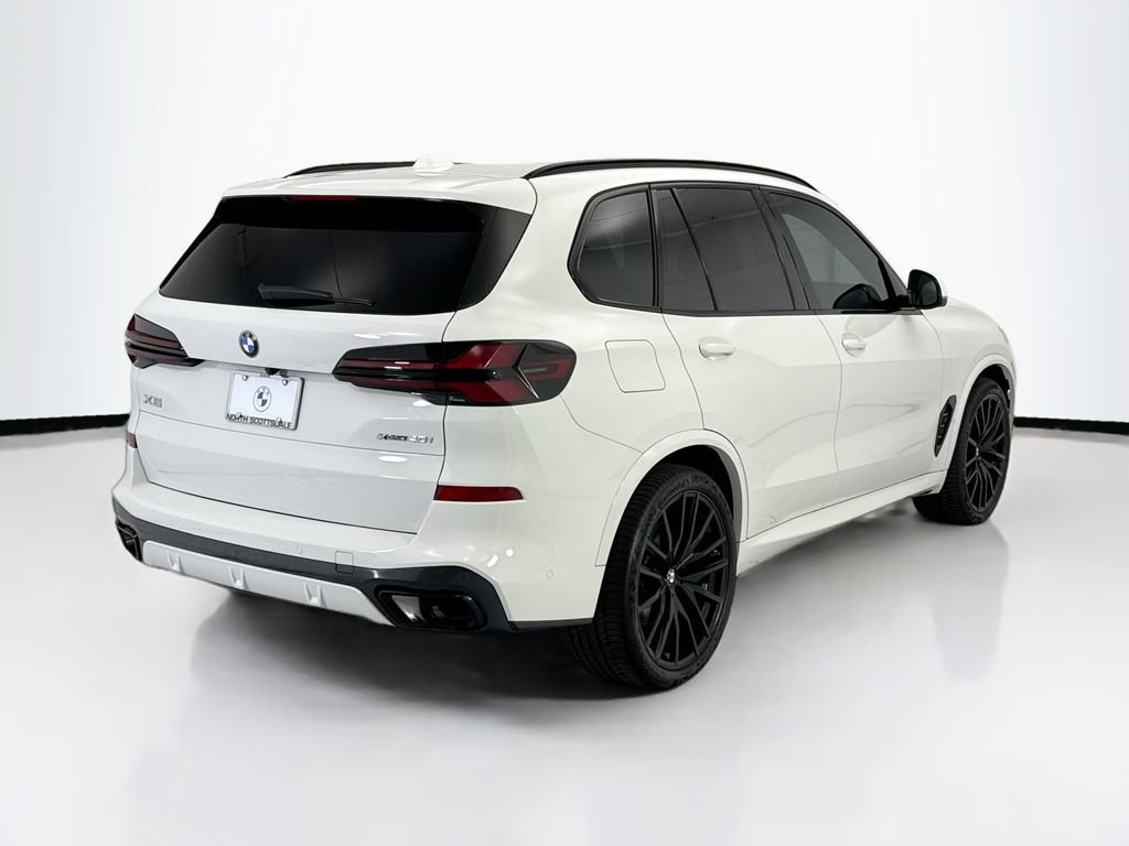 Certified Used 2024 Alpine White BMW xDrive40i image 5