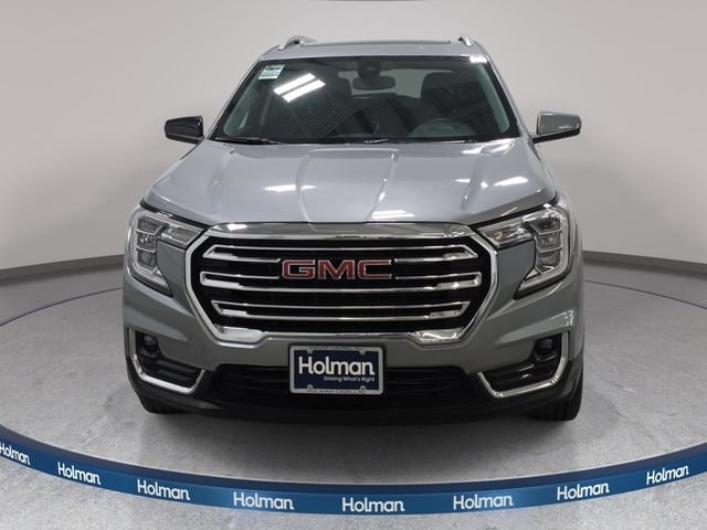 Used 2023 Silver GMC SLT image 3