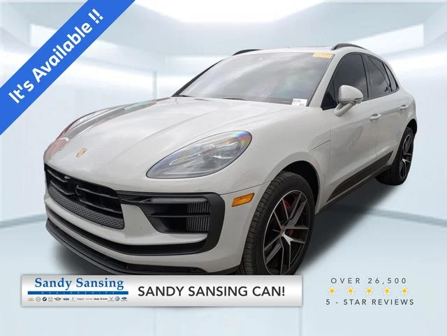 2025 Porsche Macan S's photo