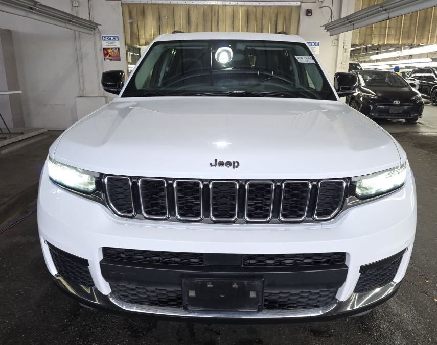 Used 2021 White Jeep Limited image 2