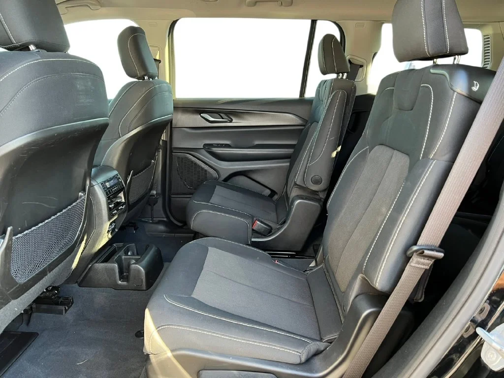 Used 2023 Black Jeep Laredo image 7