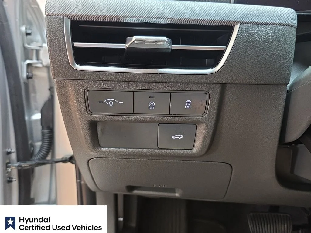 Certified Used 2025 Aero Silver Hyundai SE image 27