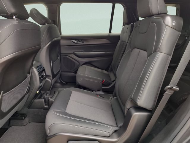 New 2026 Baltic Gray Metallic Clear-Coat Exterior Paint Jeep Laredo image 30