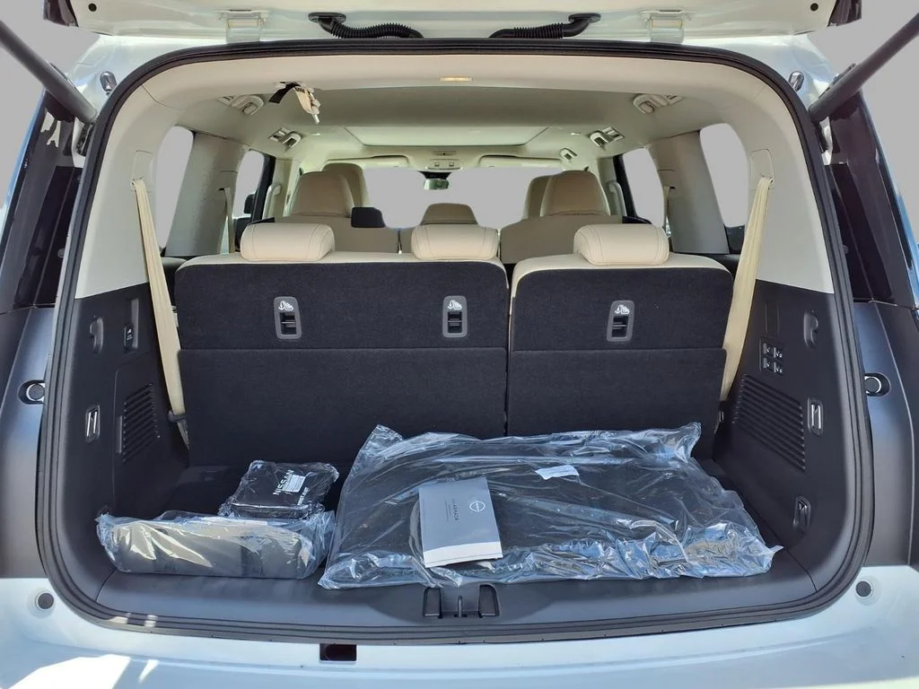 New 2026 Aspen White TriCoat Nissan Platinum image 26