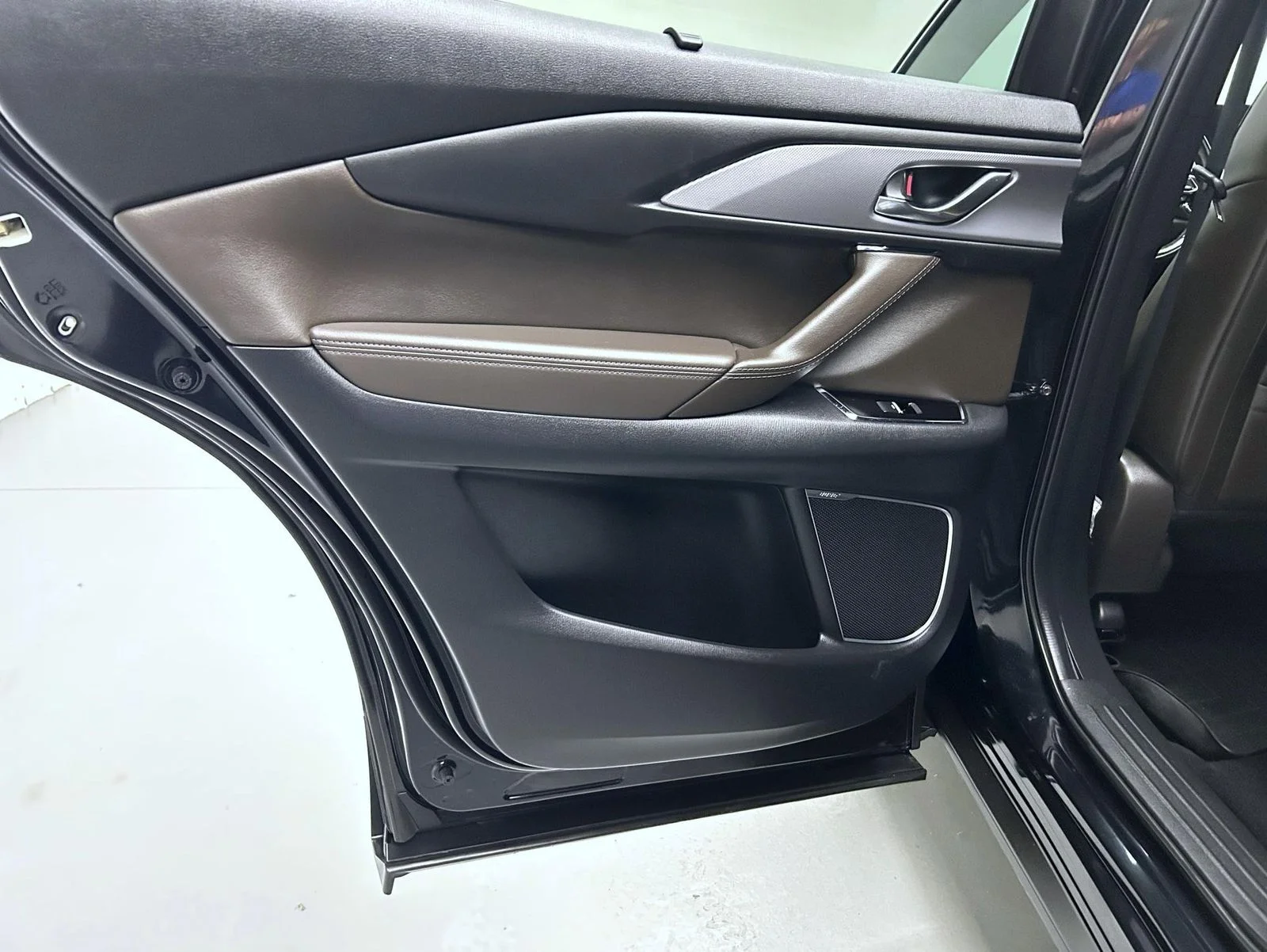Certified Used 2022 Black Mazda Signature image 21