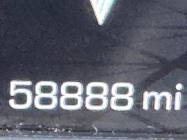 Certified Used 2025 Sterling Metallic GMC AT4X image 32