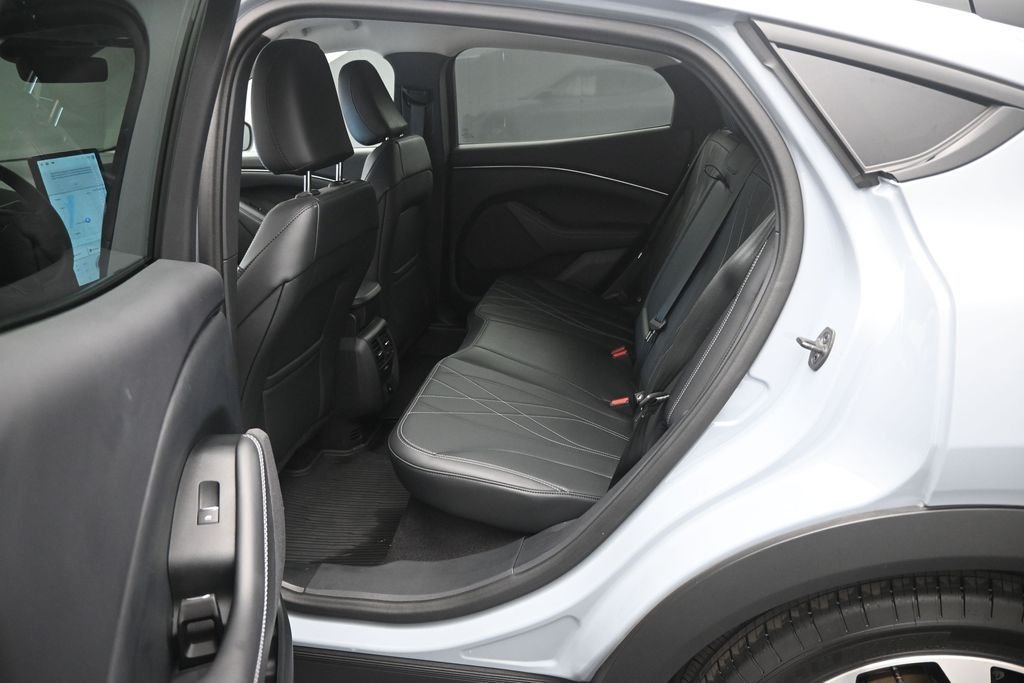 Certified Used 2024 Gray Ford Select image 18