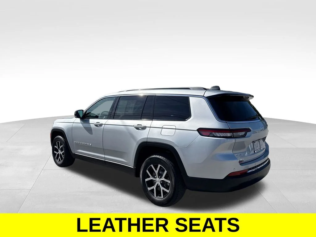 Used 2024 Silver Jeep Limited image 4