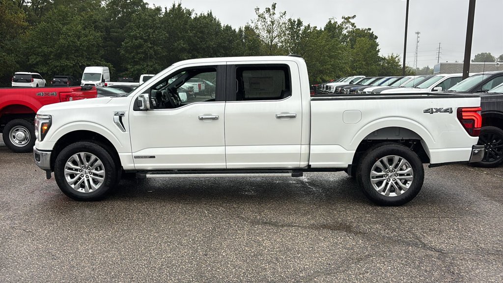 New 2026 Star White Metallic Tri-Coat Ford Lariat image 4