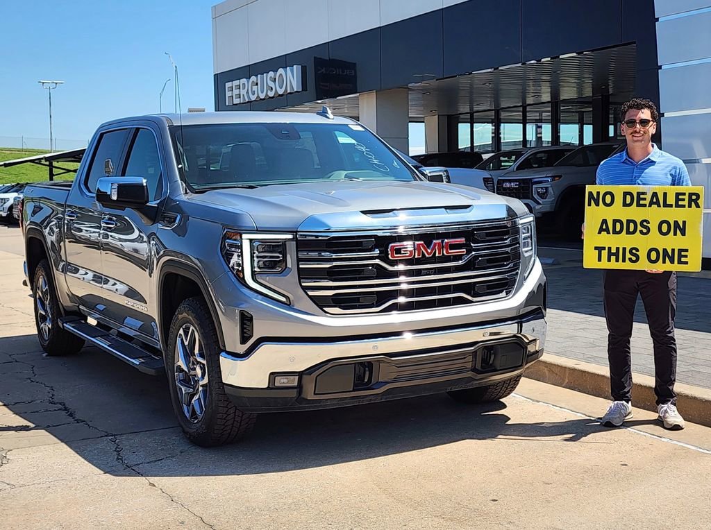 2026 GMC Sierra 4WD Crew Cab Short Box SLT's photo