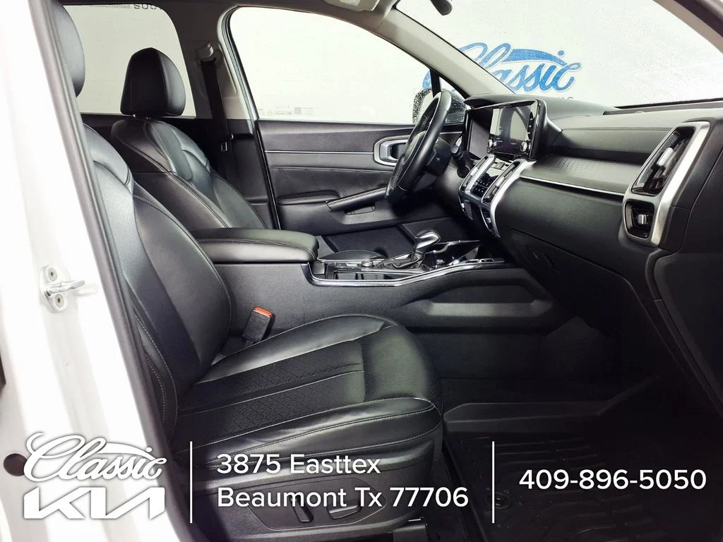Used 2023 White Kia SX image 12