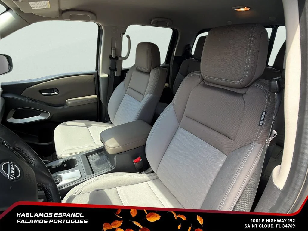 Used 2022 Green Nissan Crew Cab SV 4x4 image 15