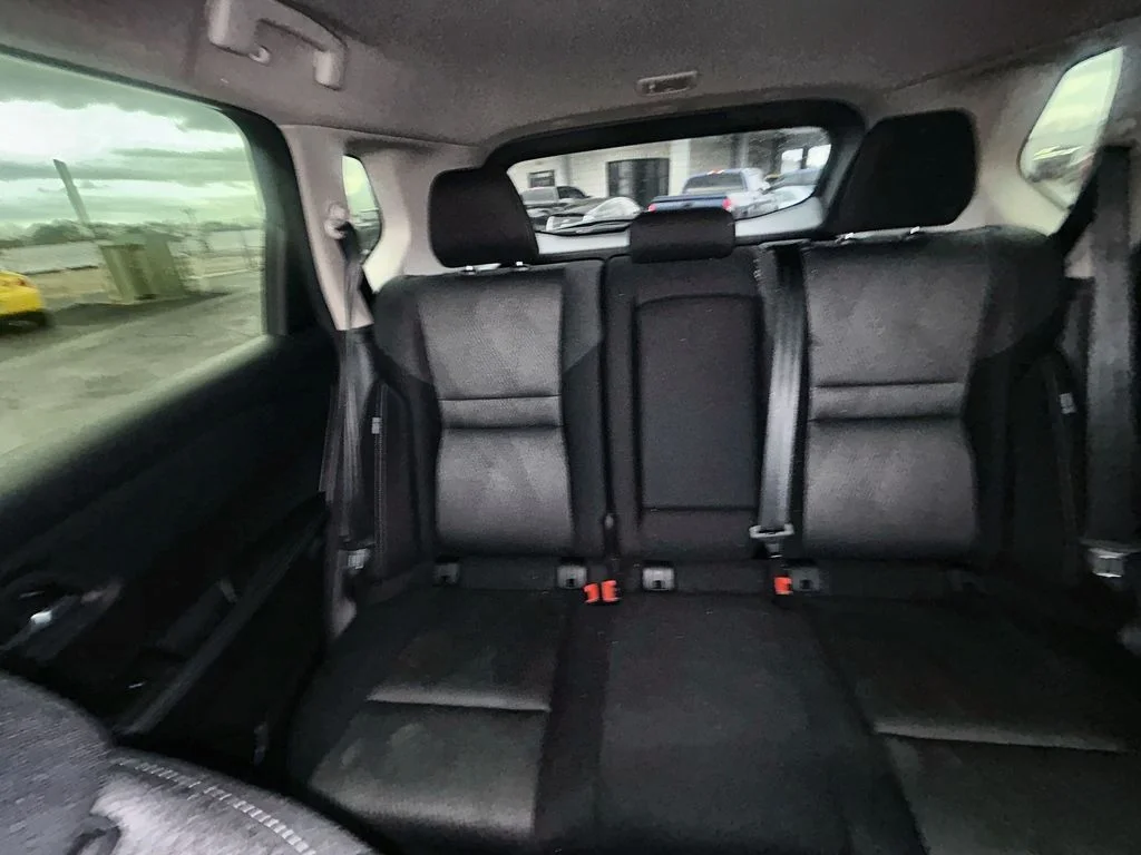 Used 2024 Gray Nissan SV image 27