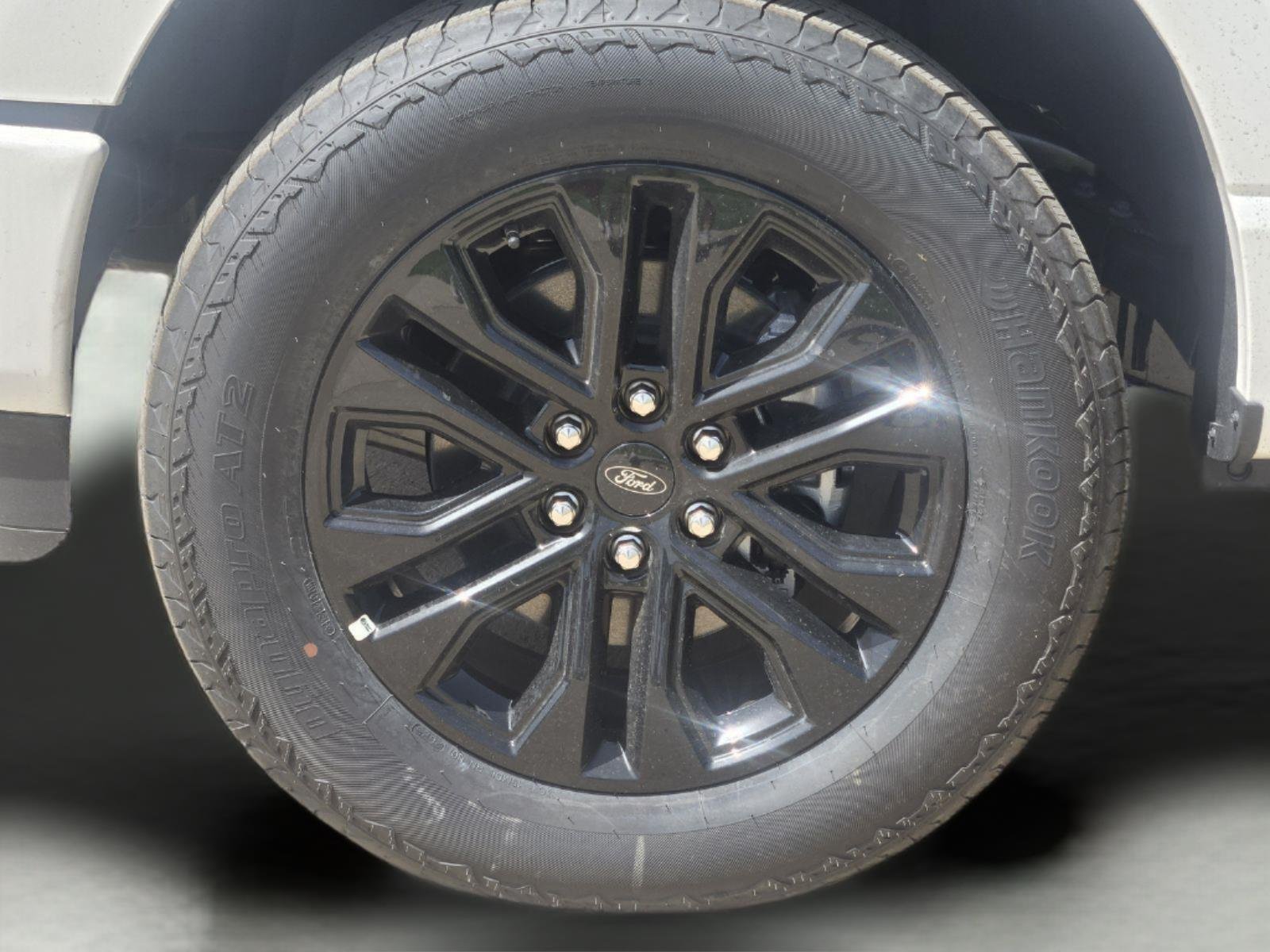 New 2026 Star White Metallic Tri-Coat Ford Lariat® image 7