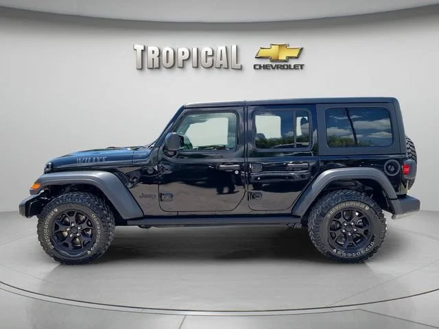 Used 2022 Black Jeep Unlimited Willys image 2