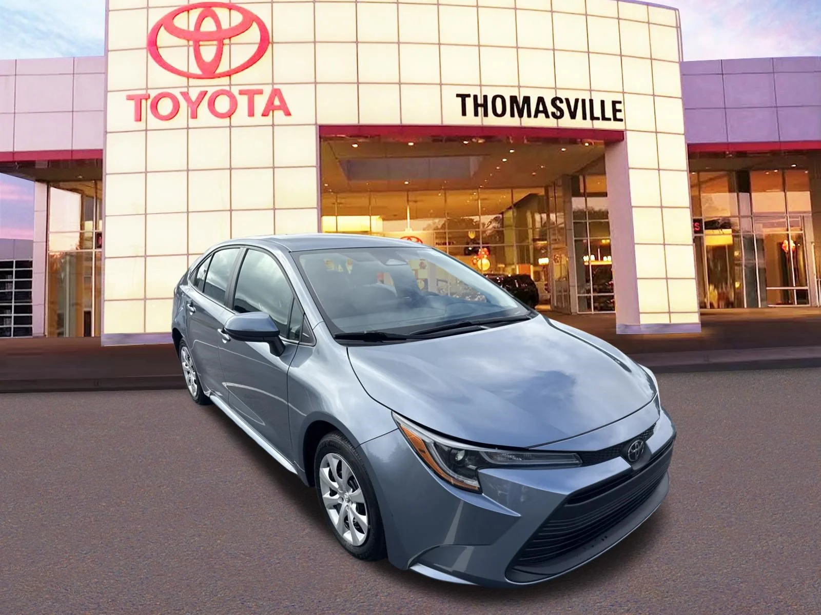 Used 2025  Toyota  image 3