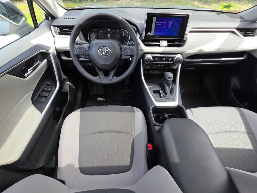 Used 2025 Silver Toyota XLE image 6