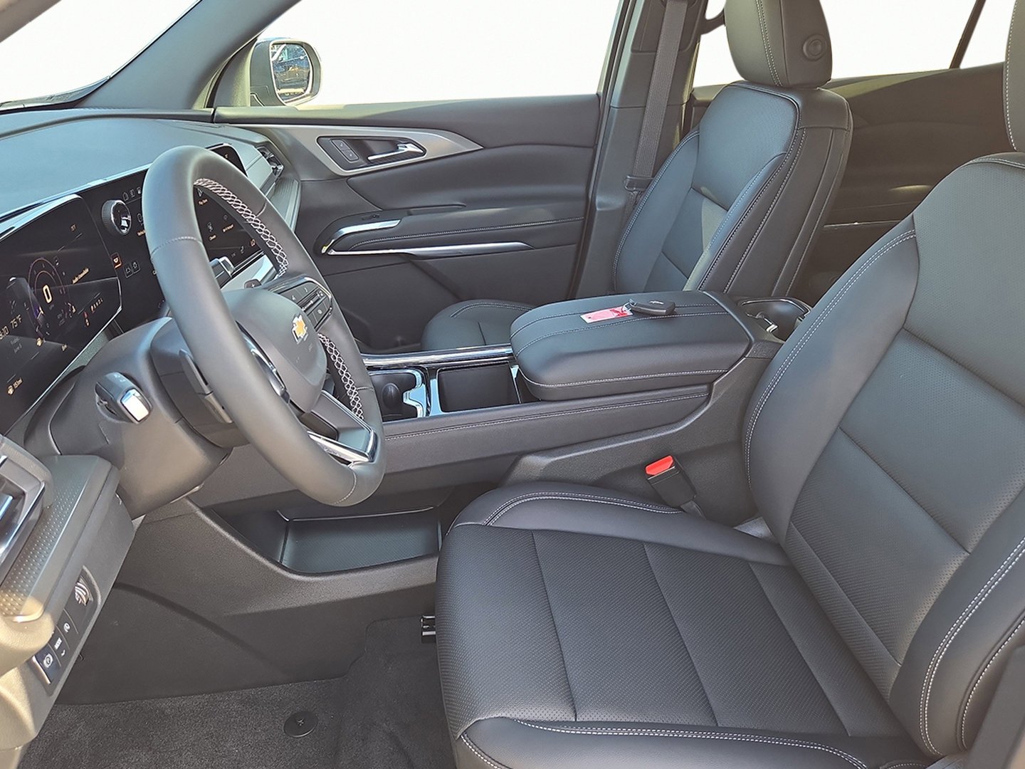 2026 Chevrolet Traverse LT - Photo 13