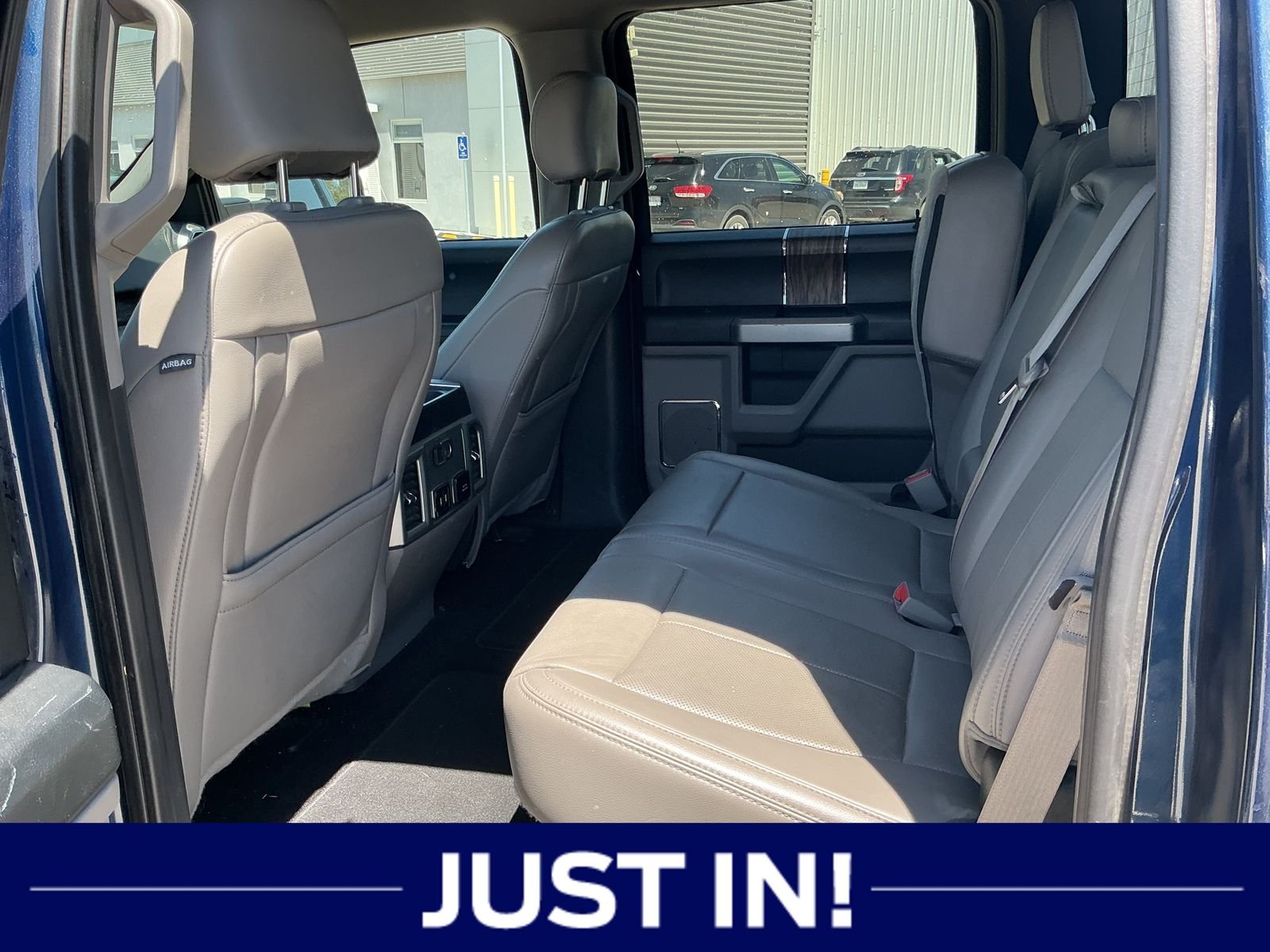 Used 2019 Blue Ford Lariat image 6