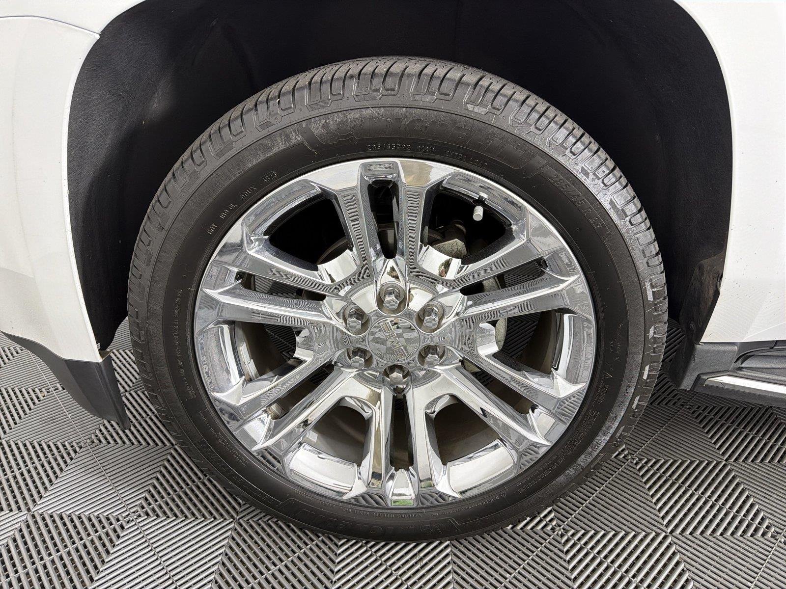 Used 2017 SUMMIT WHITE GMC SLT image 9