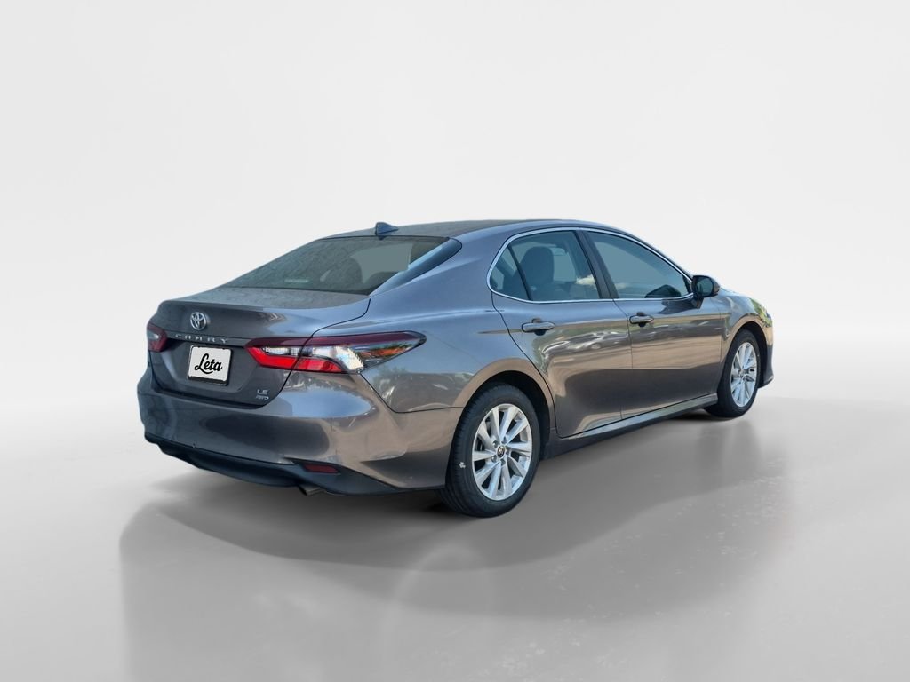 2023 Toyota Camry LE - Photo 4