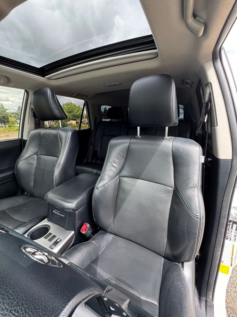 Used 2020 Blizzard Pearl Toyota Limited image 32