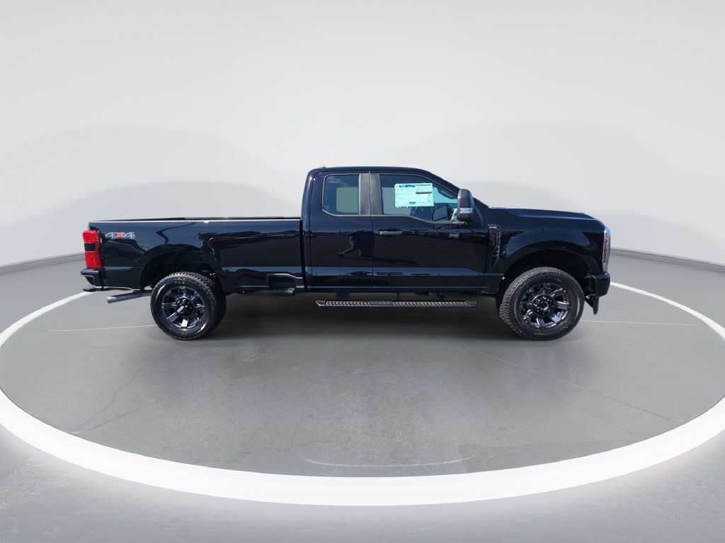 2026 Ford F-350 Super Duty XL - Photo 9