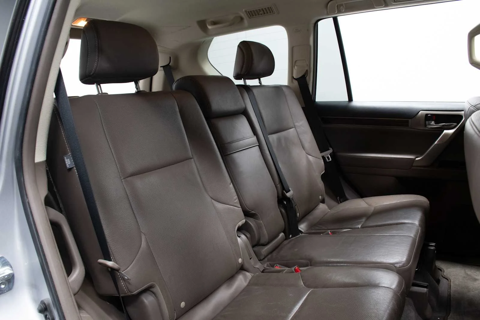 Used 2018 Silver Lining Metallic Lexus Premium image 23