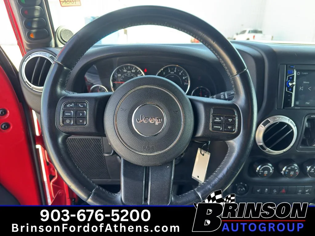 Used 2013 Rock Lobster Clearcoat Jeep Sahara image 15
