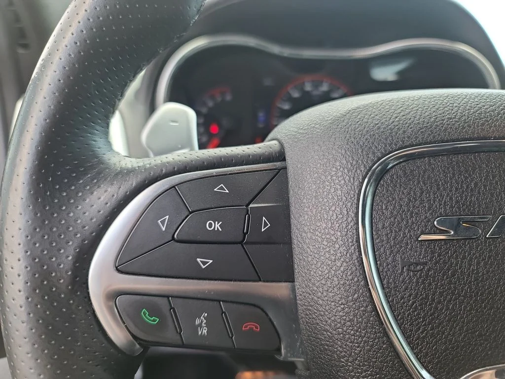 Used 2015 Silver Jeep SRT image 28