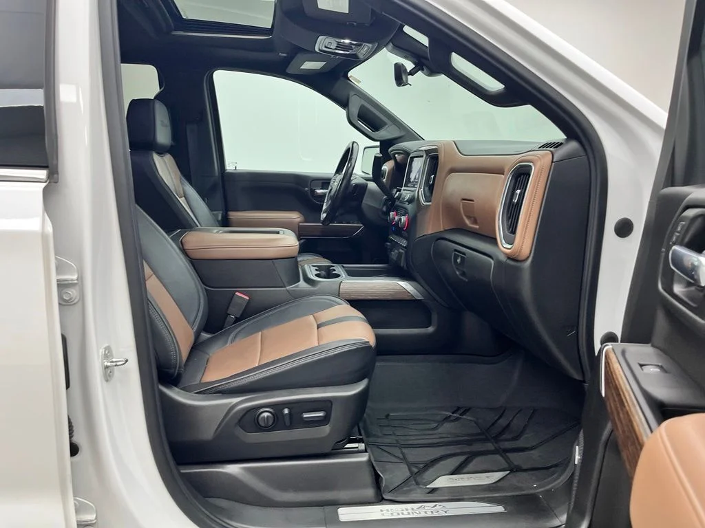 Used 2022 Beige Chevrolet High Country image 33