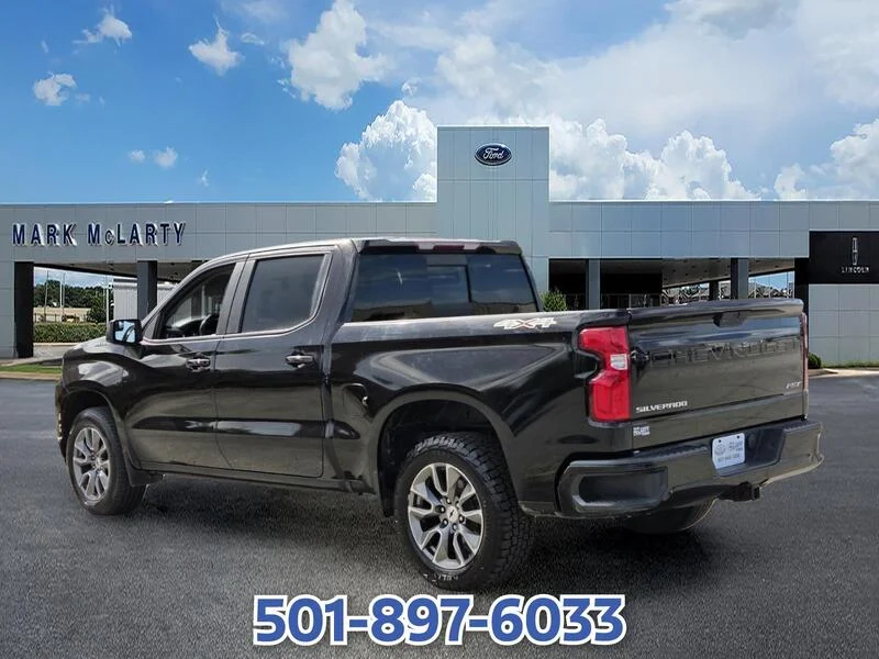 Used 2020 Black CHEVROLET 4WD CREW CAB 147" RST image 3