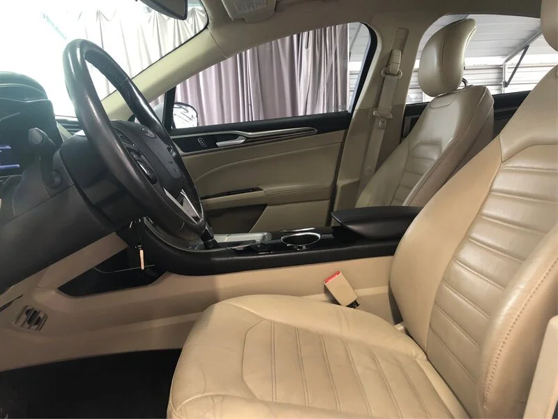 Used 2013 Oxford White Ford SE Hybrid image 9