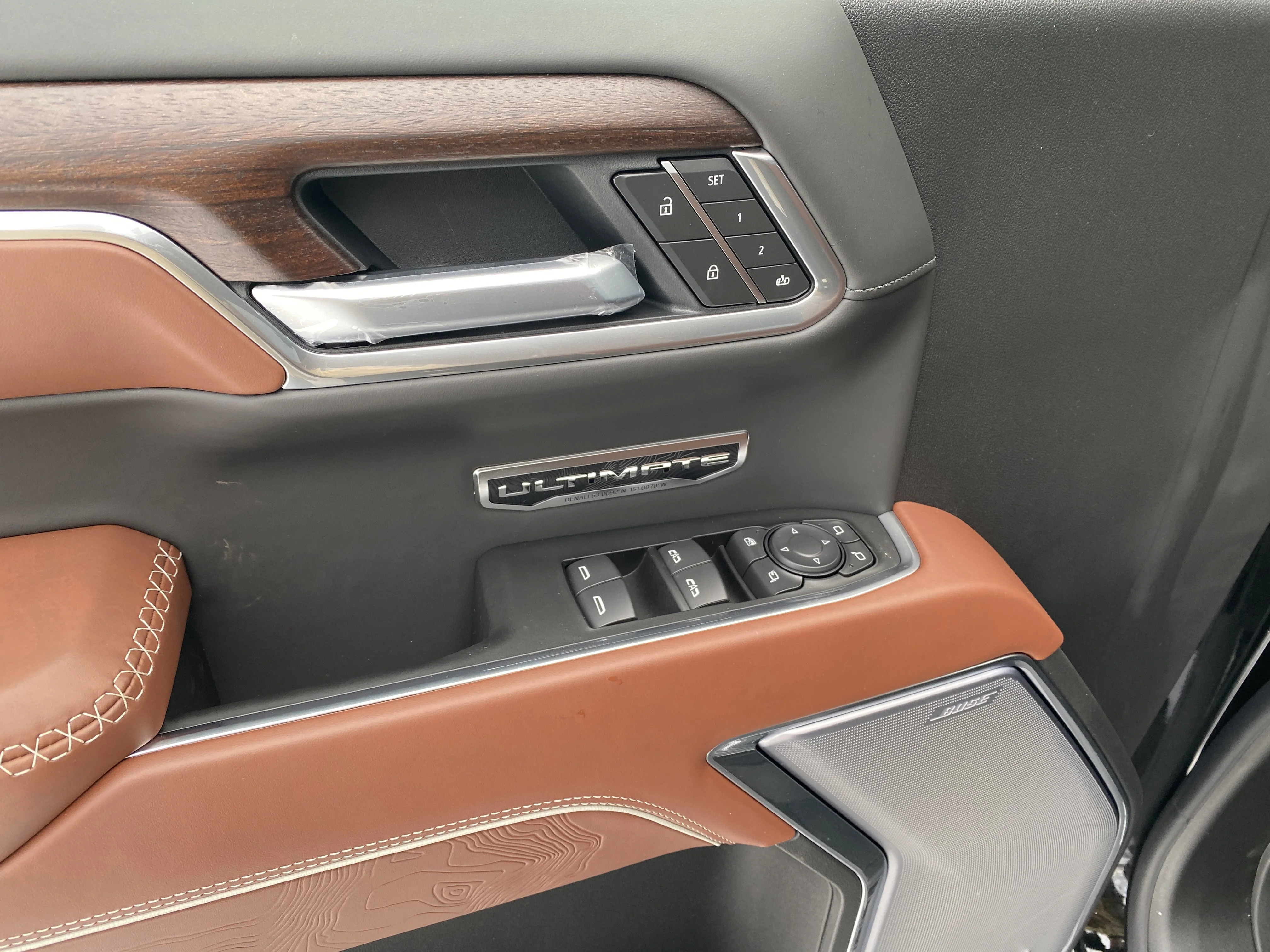 New 2026 ONYX BLACK GMC Denali Ultimate image 26