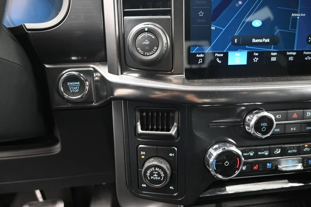New 2026 Agate Black Metallic Ford Lariat image 18